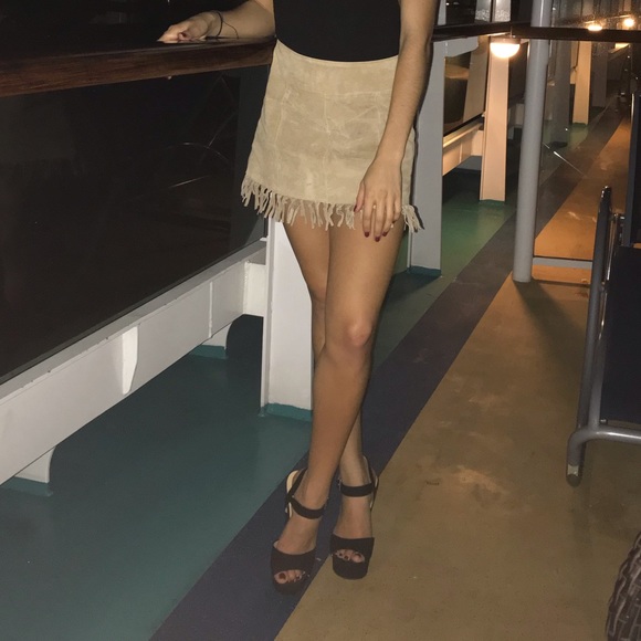 NWOT wet seal suede skirt - Picture 7 of 7